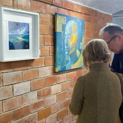 Doppia Esposizione alla Roccart Gallery: Vernissage dei Vincitori di “Io Sono l’Artista” e Collettiva Internazionale