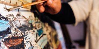 L’Effetto Art-Hunger: il bisogno profondo di materia nell’era del “tutto liscio”