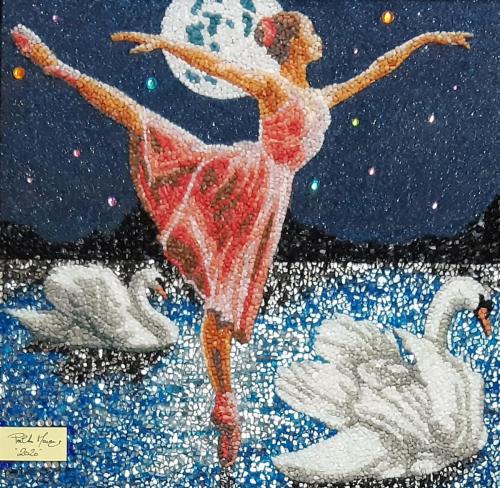 051 Marco Palumbo - Il ballo del cigno - Mosaico misto sabbia - 51x51 cm